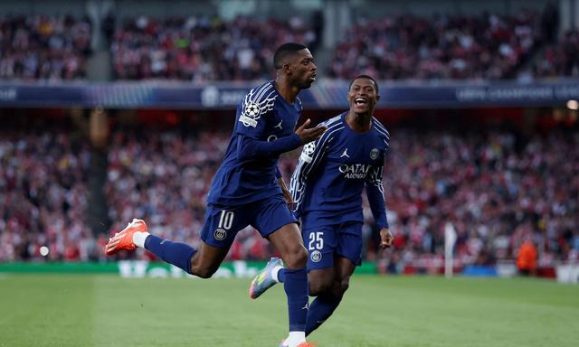 包含阿森纳与姆巴佩激战正酣，补时阶段一粒世界波决定胜负！的词条