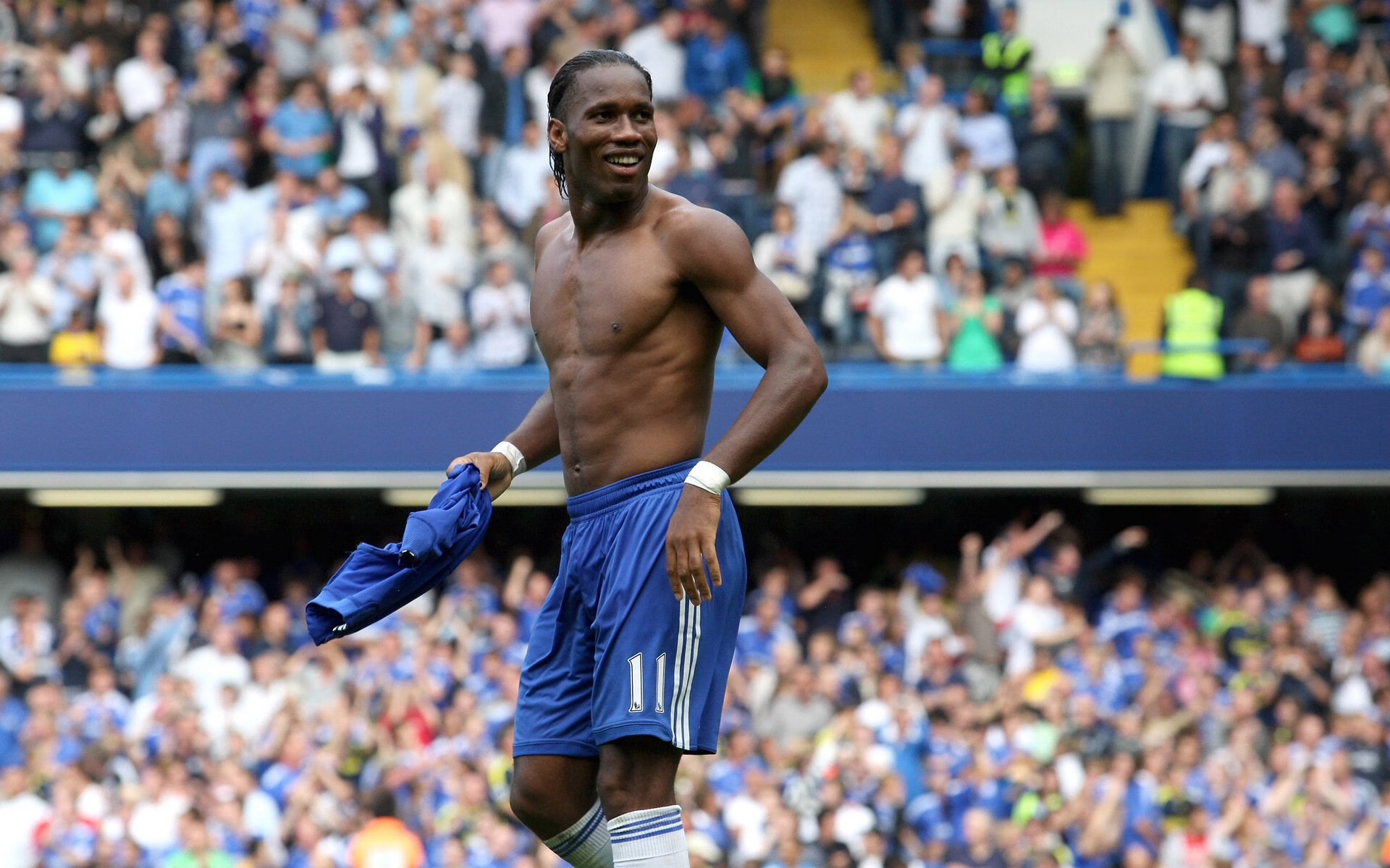 李盈莹赛点兑现，热刺淘汰广东男篮晋级四强，主帅激动落泪